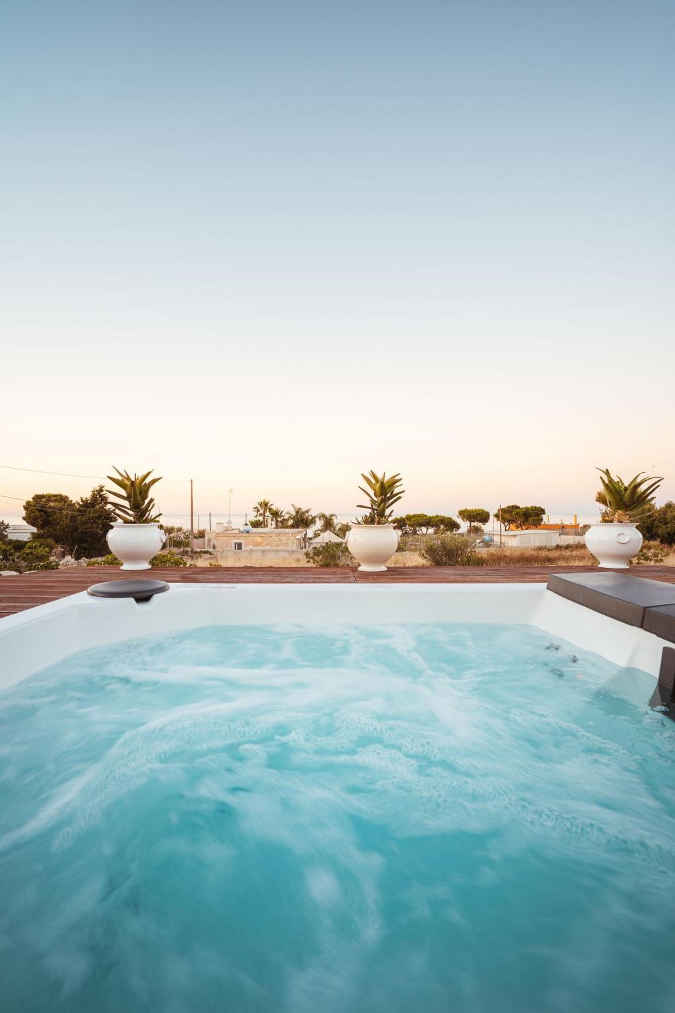 Вилла Trullomare & Pool - Housea Полиньяно-а-Маре Экстерьер фото